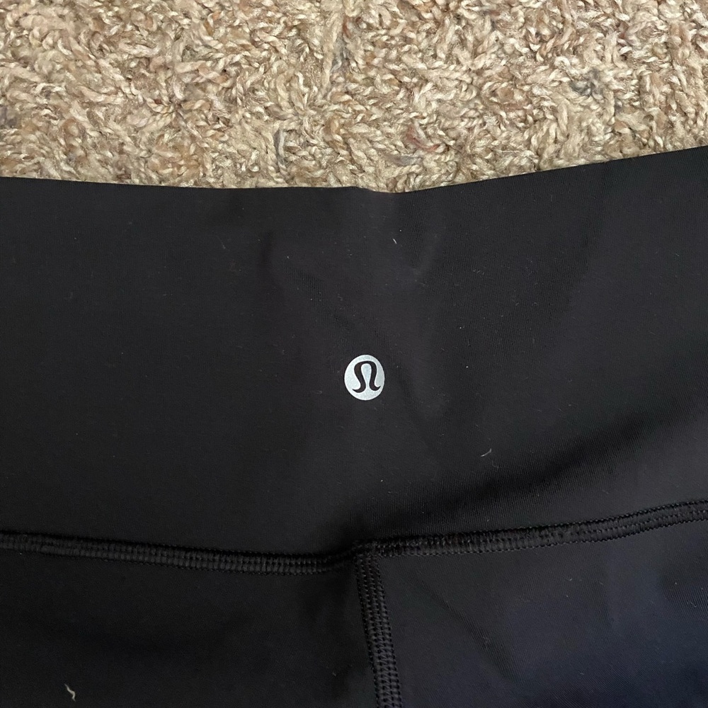 Rarely Worn Soulcycle Lululemon Leggings 💞 - Picture 3 of 6